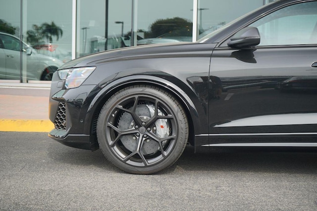 2026 Audi RS Q8 SUV performance