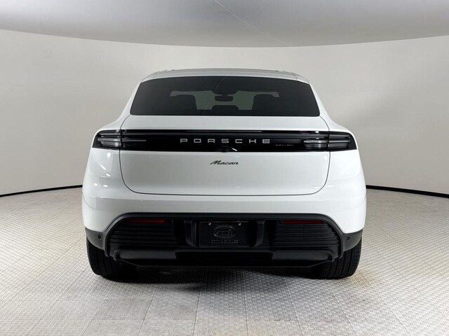 2025 Porsche Macan Electric
