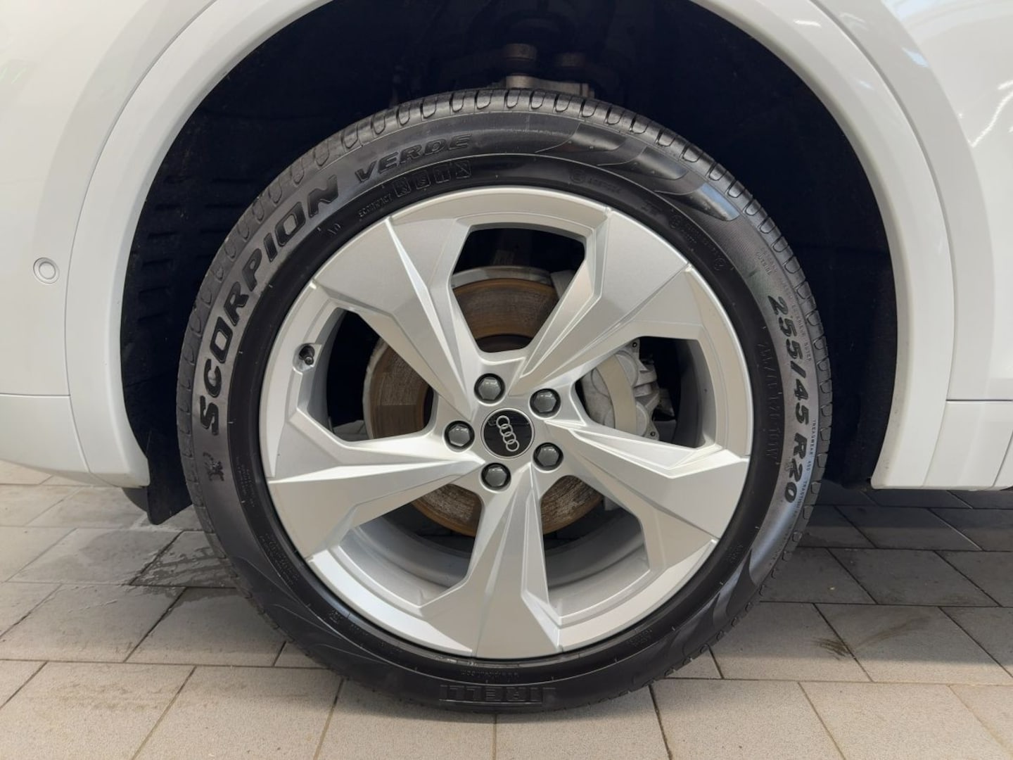 Bild über Audi Q5 Sportback 40 TDI quattro S tronic - für weitere Informationen kontaktieren Sie den Audi Partner