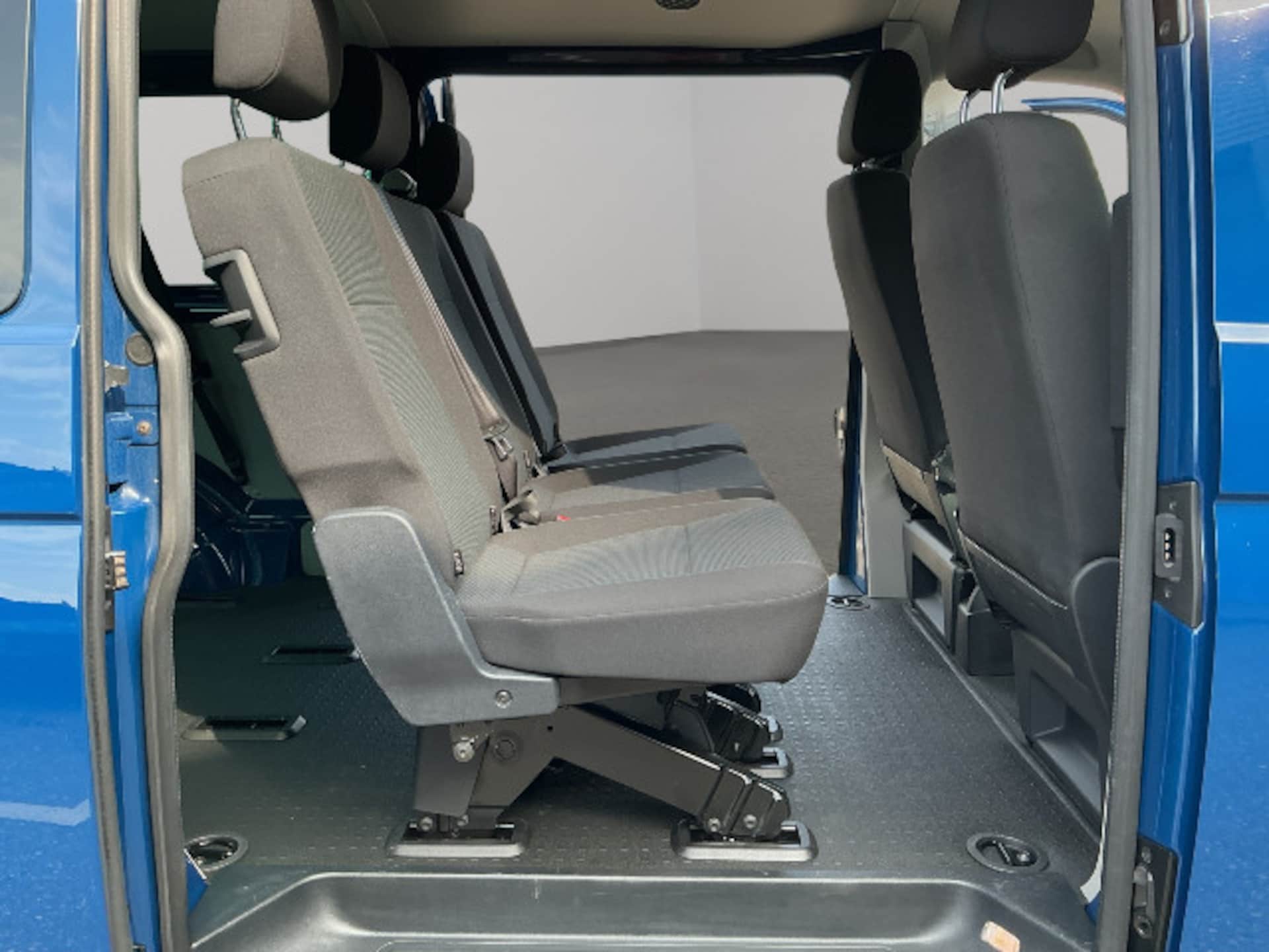 Volkswagen T6 Transporter Kombi langer Radstand
