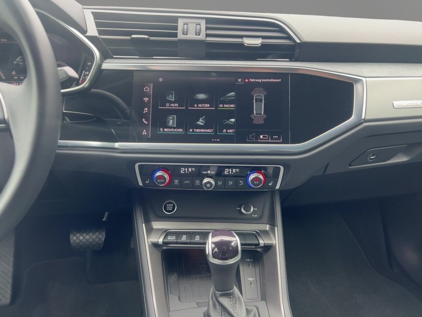 Bild über Audi Q3 Sportback 40 TFSI quattro S tronic - für weitere Informationen kontaktieren Sie den Audi Partner