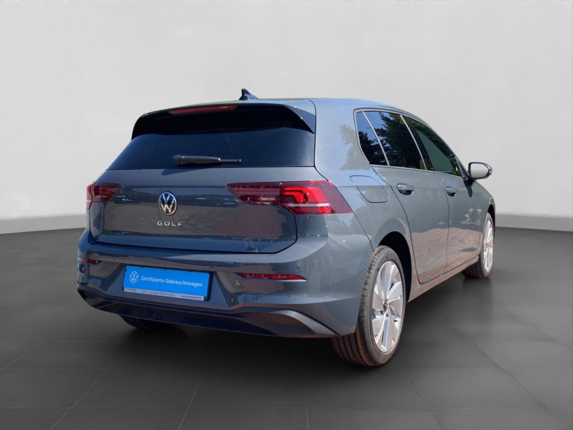 Volkswagen Golf Life