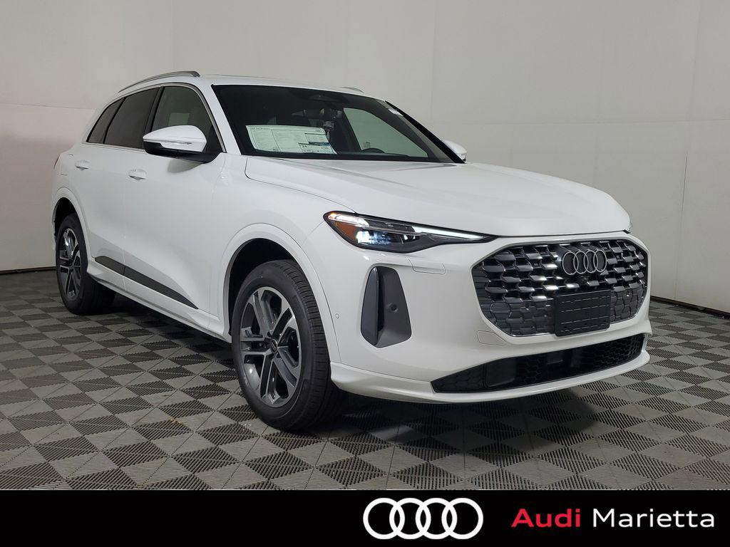 2026 Audi Q5 Premium Plus quattro's photo