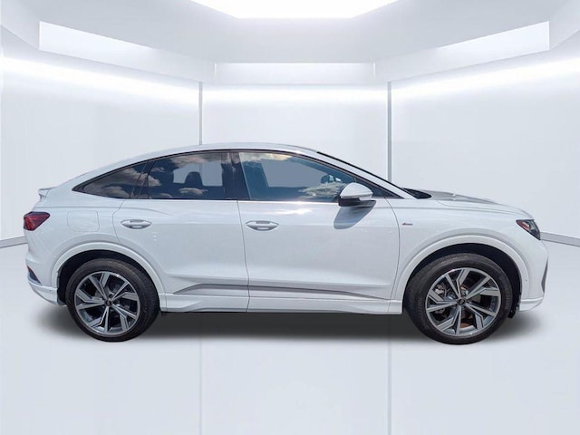 2024 Audi Q4 Sportback e-tron
