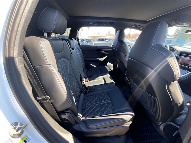 2026 Audi SQ7 Premium Plus - Photo 22
