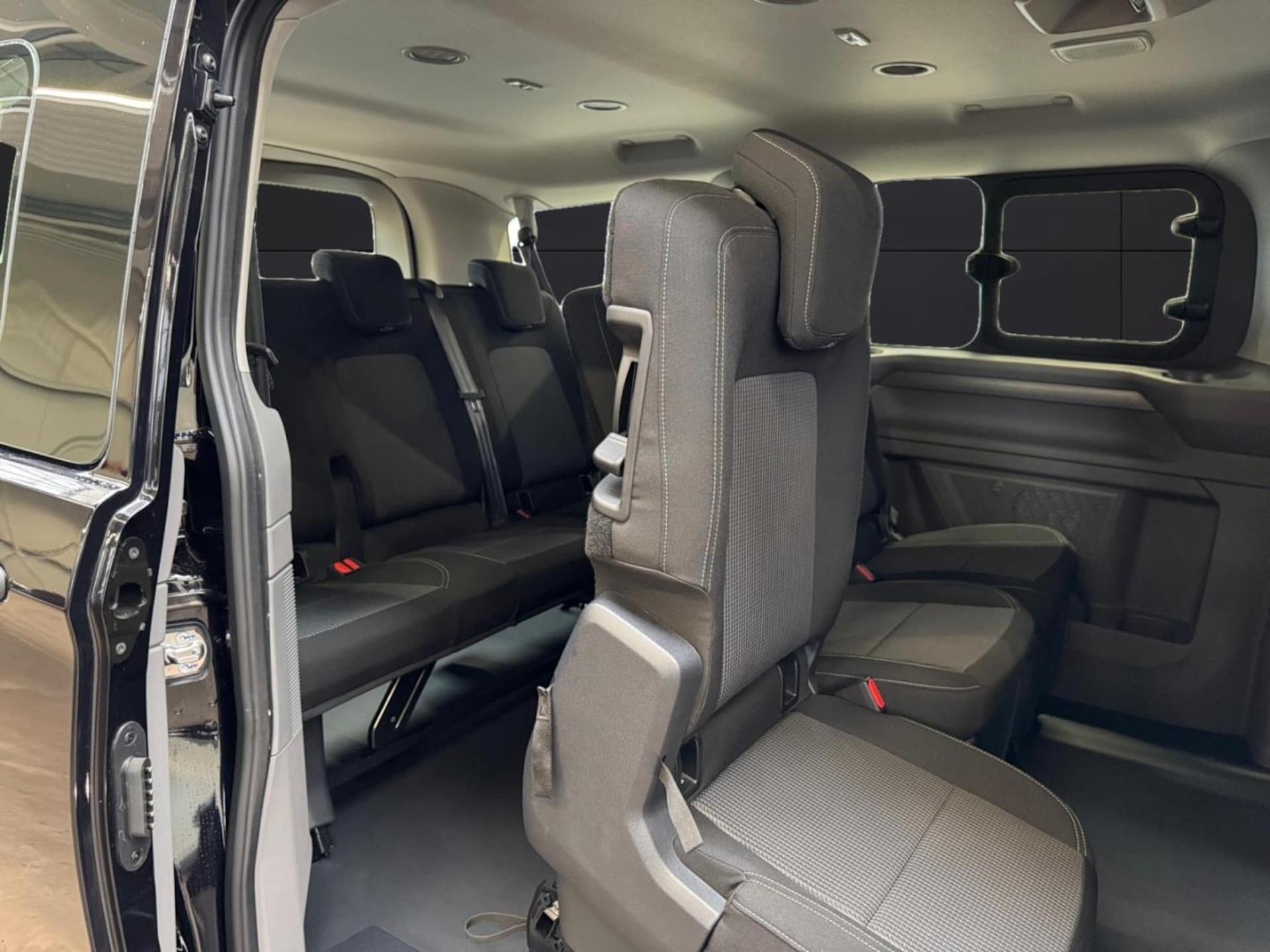 Volkswagen Caravelle Basis-Modell