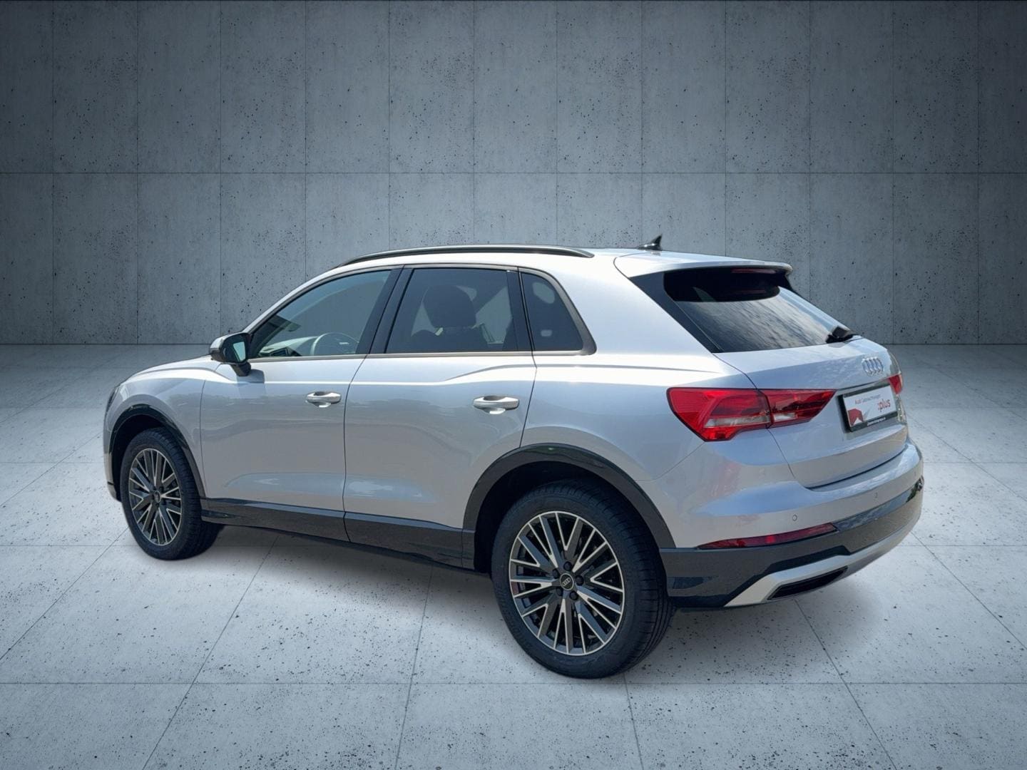 Bild über Audi Q3 TFSI quattro 180 kW S tronic - für weitere Informationen kontaktieren Sie den Audi Partner