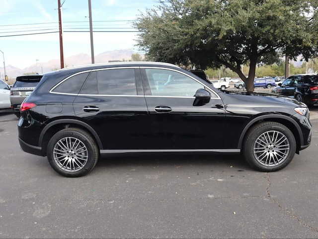 2026 Mercedes-Benz GLC 300