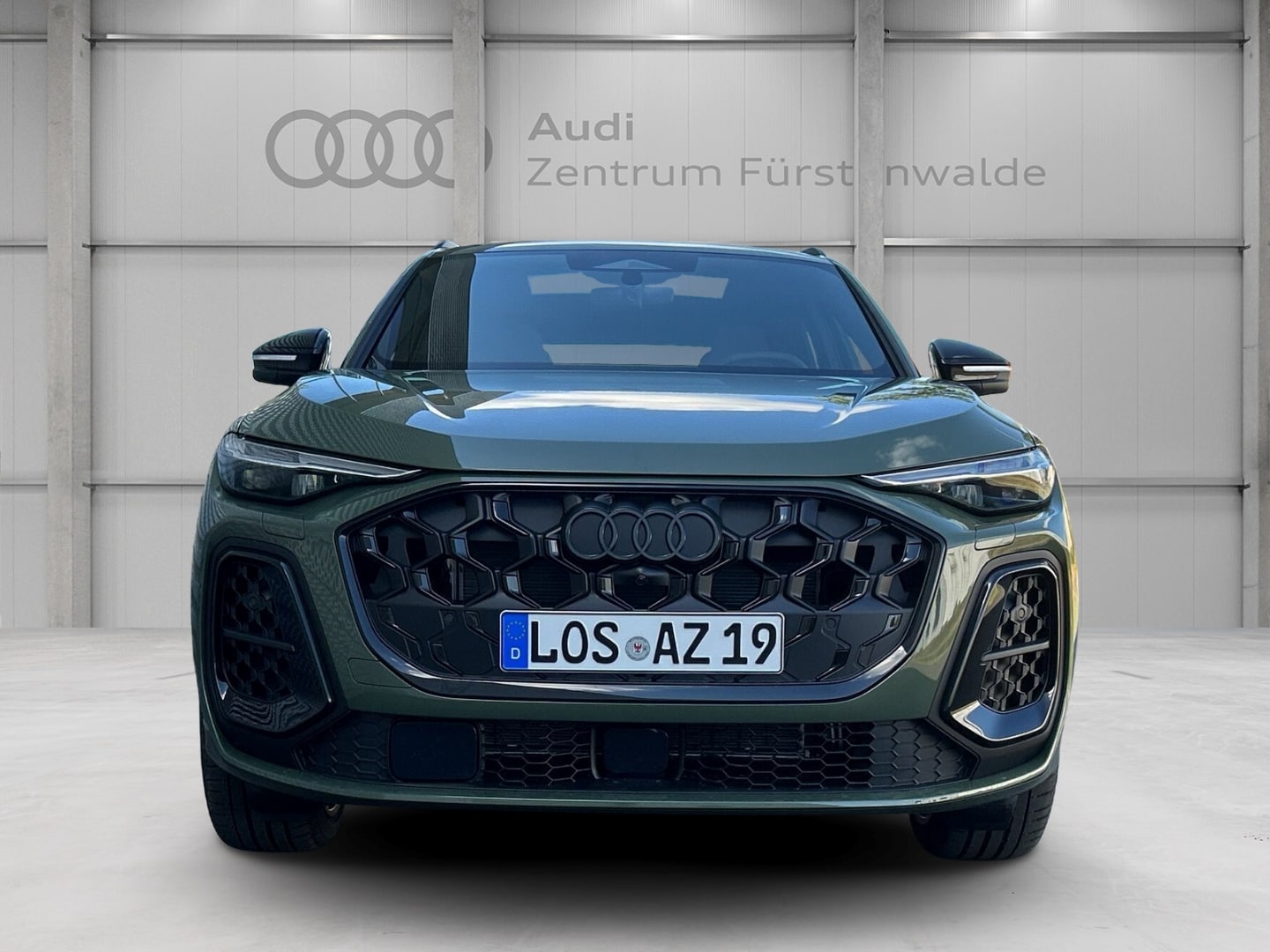 Bild über Audi Q5 SUV TDI quattro 220 kW S tronic - für weitere Informationen kontaktieren Sie den Audi Partner