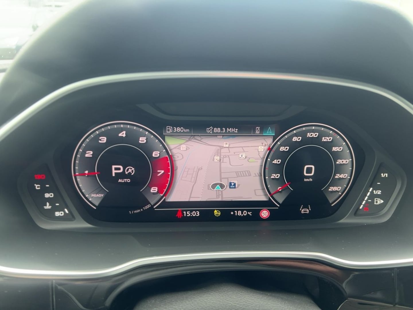Bild über Audi Q3 Sportback 40 TFSI quattro S tronic - für weitere Informationen kontaktieren Sie den Audi Partner