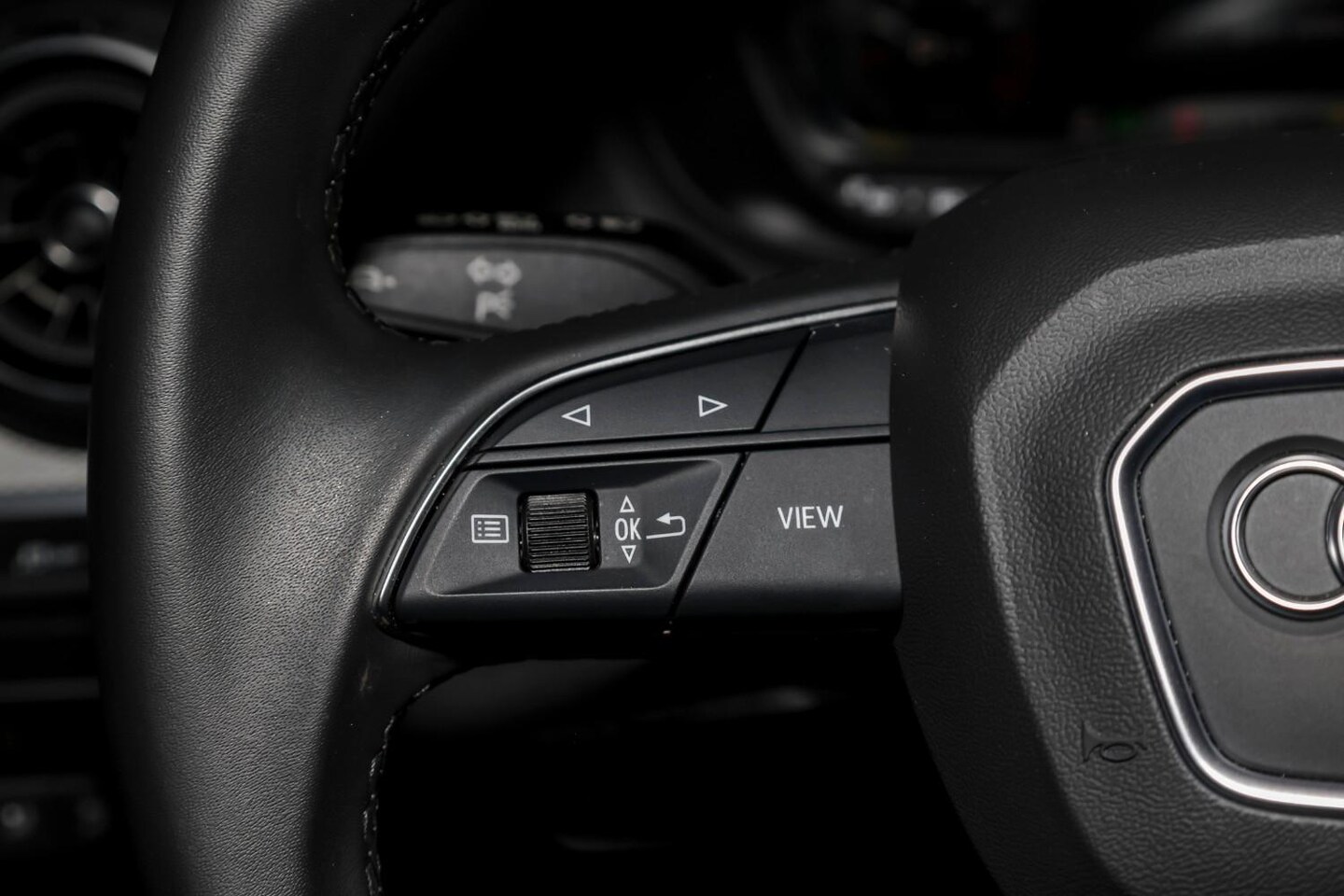 Image about Audi Q2 35 TFSI S tronic