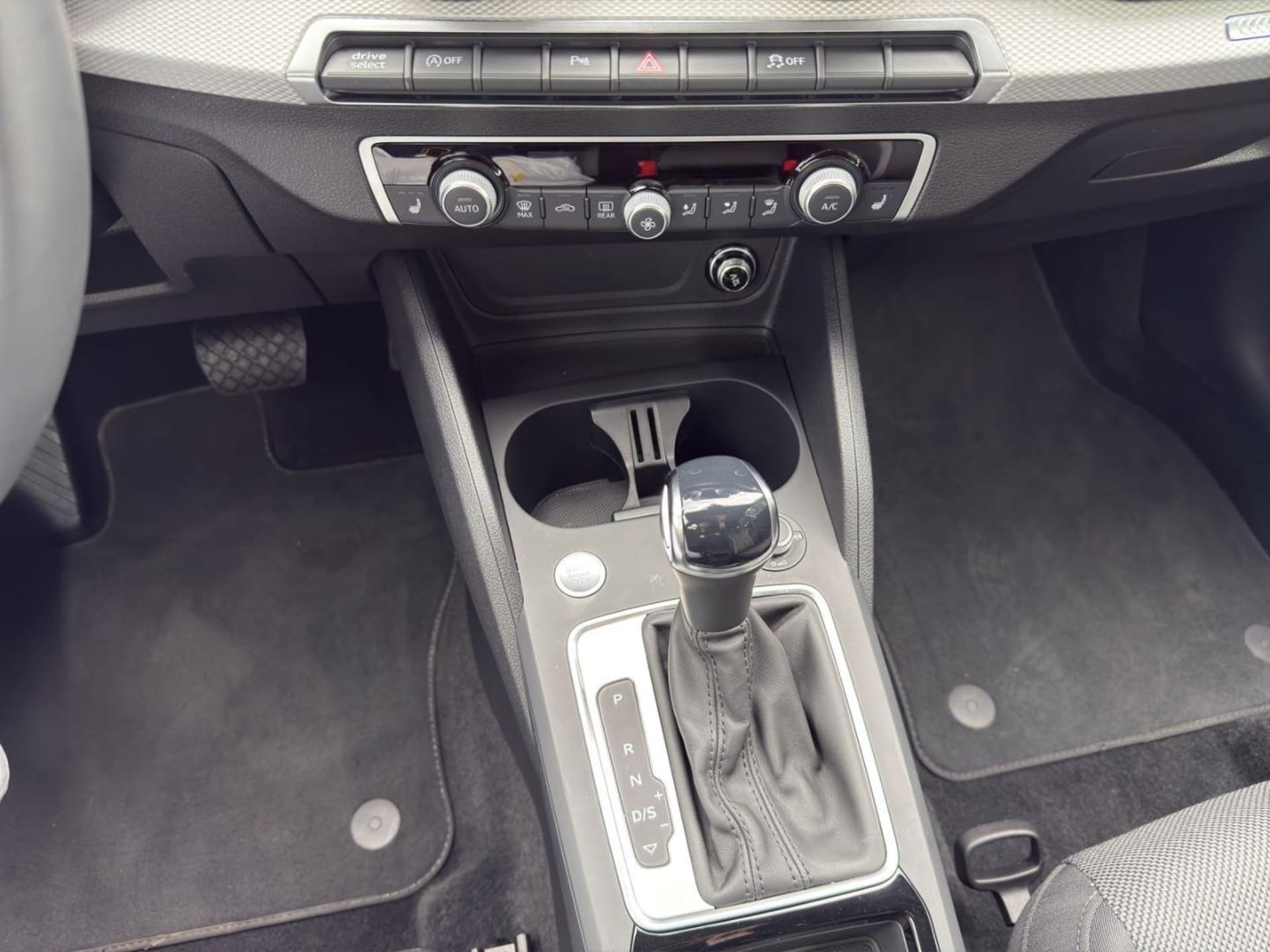 Audi Q2 S line