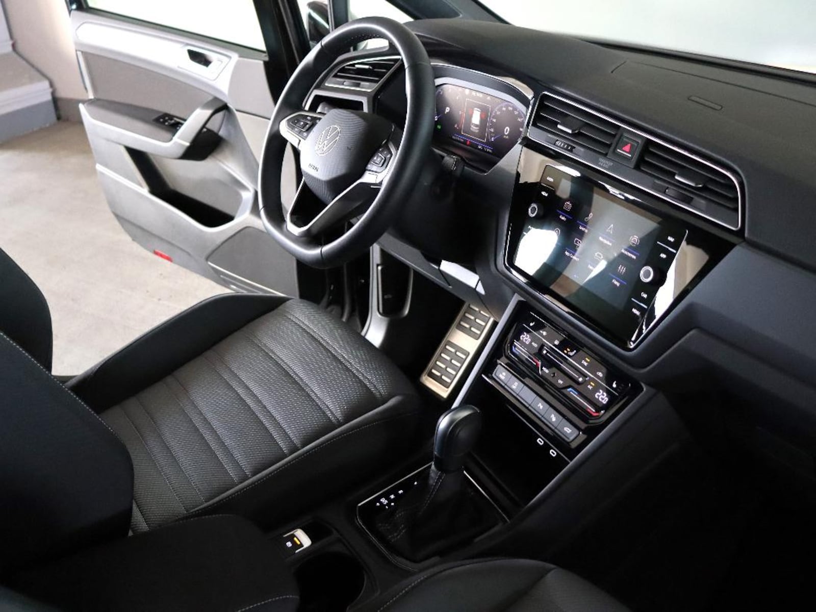 Volkswagen Touran – Bild 17