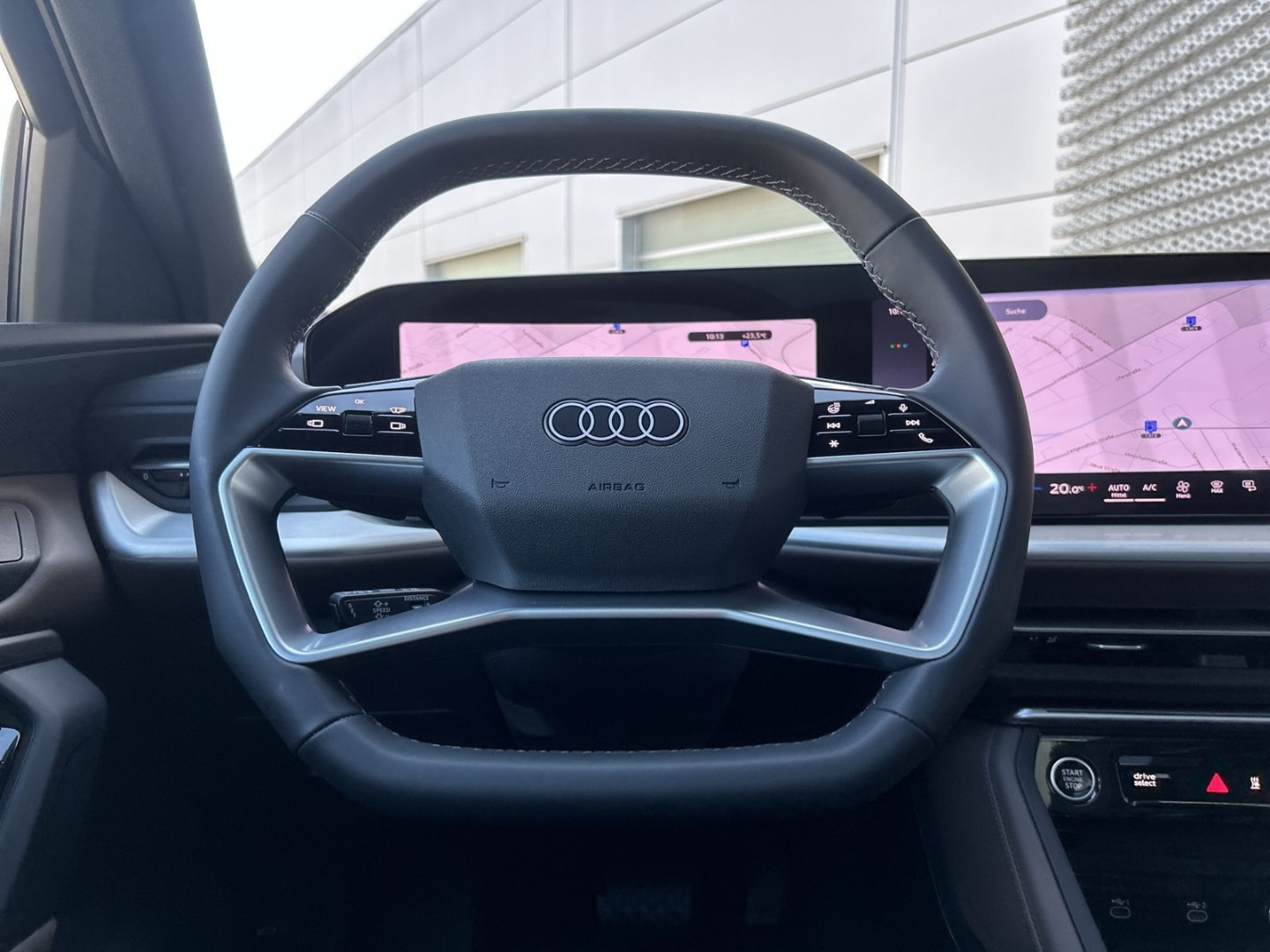 Bild über Audi Q5 SUV TDI quattro 220 kW S tronic - für weitere Informationen kontaktieren Sie den Audi Partner