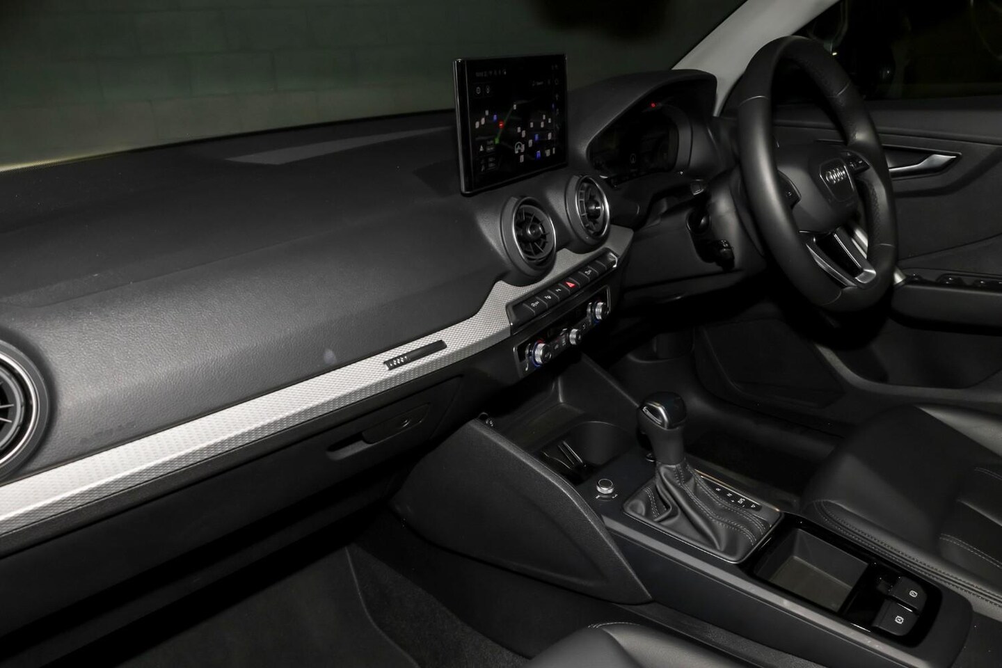Image about Audi Q2 35 TFSI S tronic