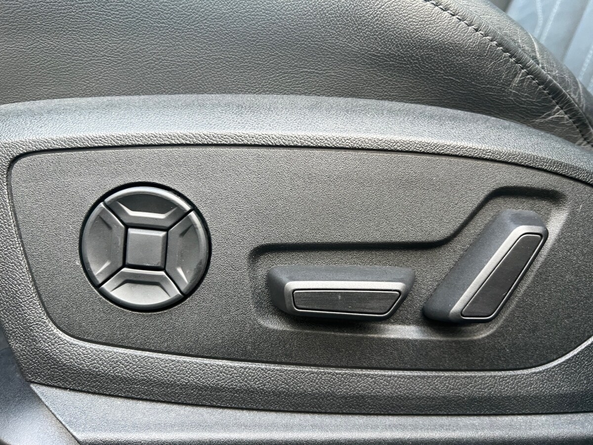 Image about Audi Q8 e-tron S line 55 e-tron quattro
