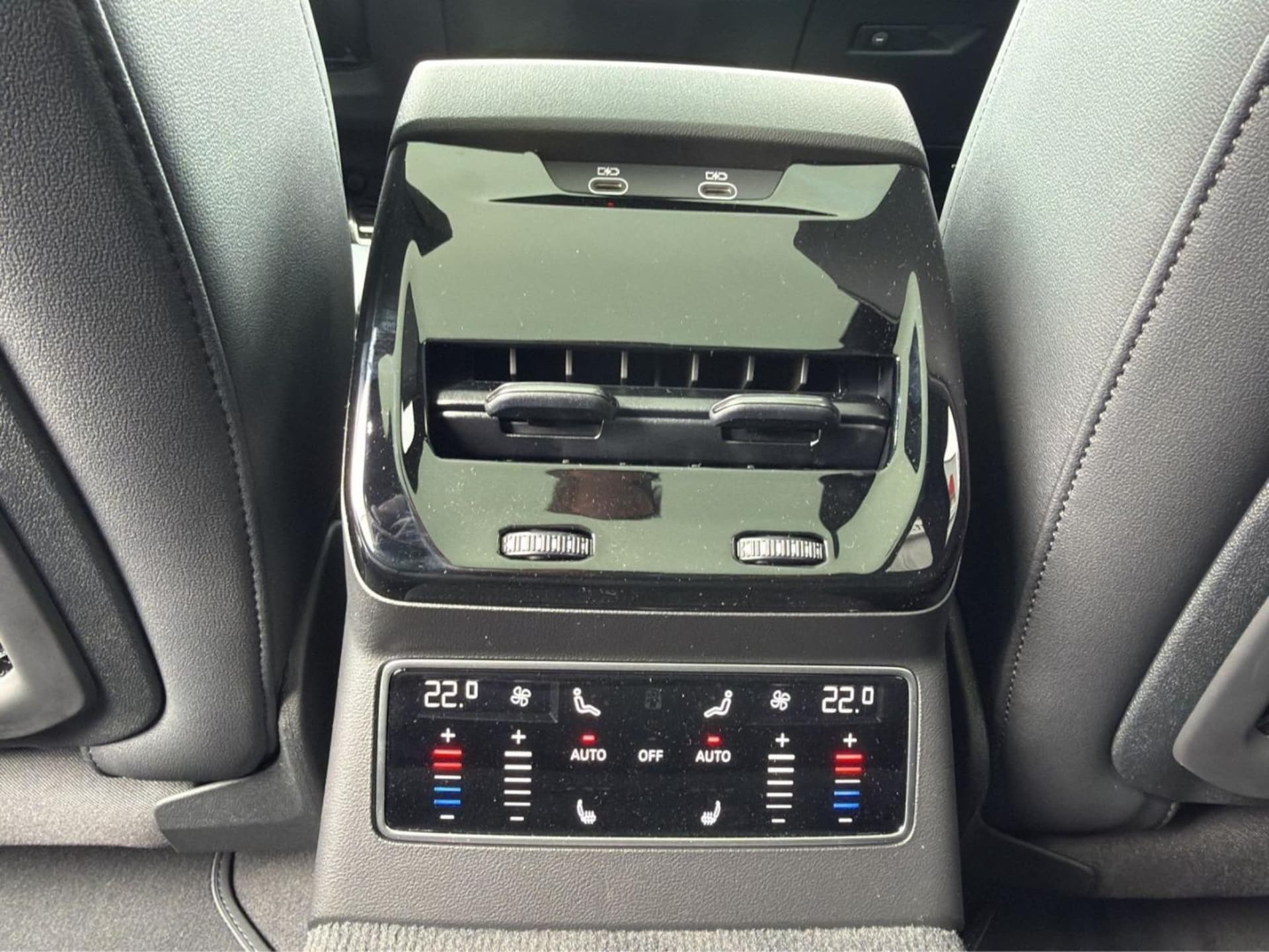 Audi A6 Avant edition one