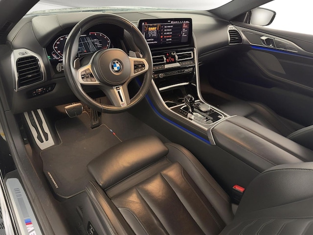 2023 BMW M850i