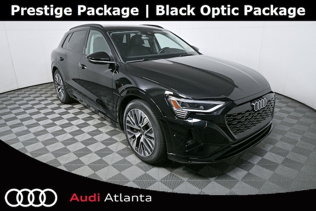 Photo of 2024 Audi Q8 e-tron 
