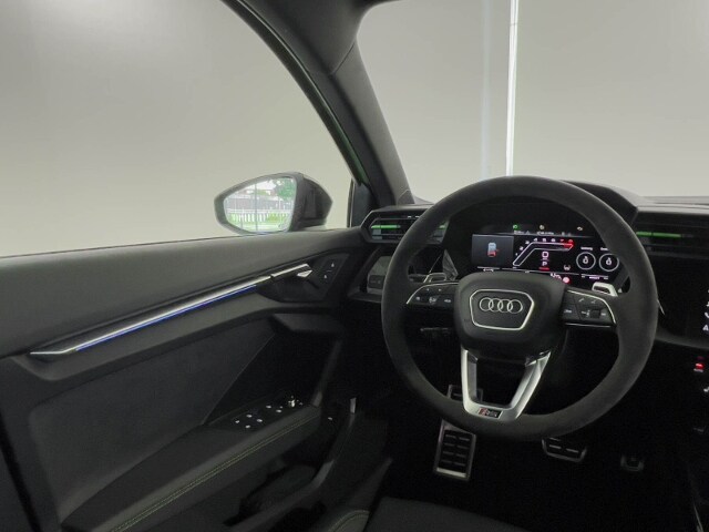 Image about Audi RS 3 Limousine TFSI quattro S tronic