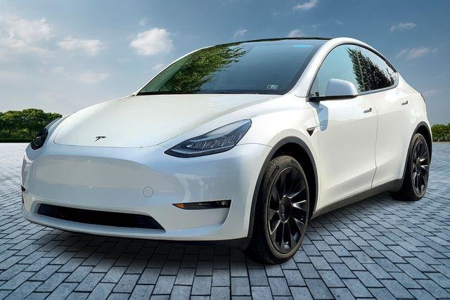 Used 2023 Tesla Model Y Long Range with VIN 7SAYGAEE6PF591653 for sale in Northfield, Minnesota
