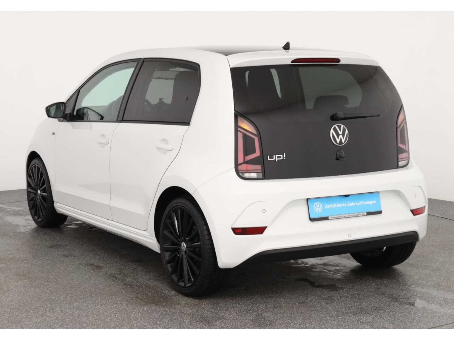 Volkswagen up! R-Line