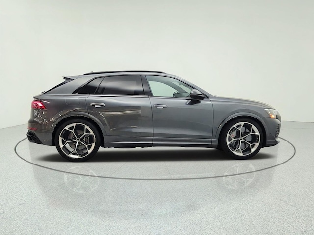 2026 Audi RS Q8 SUV performance