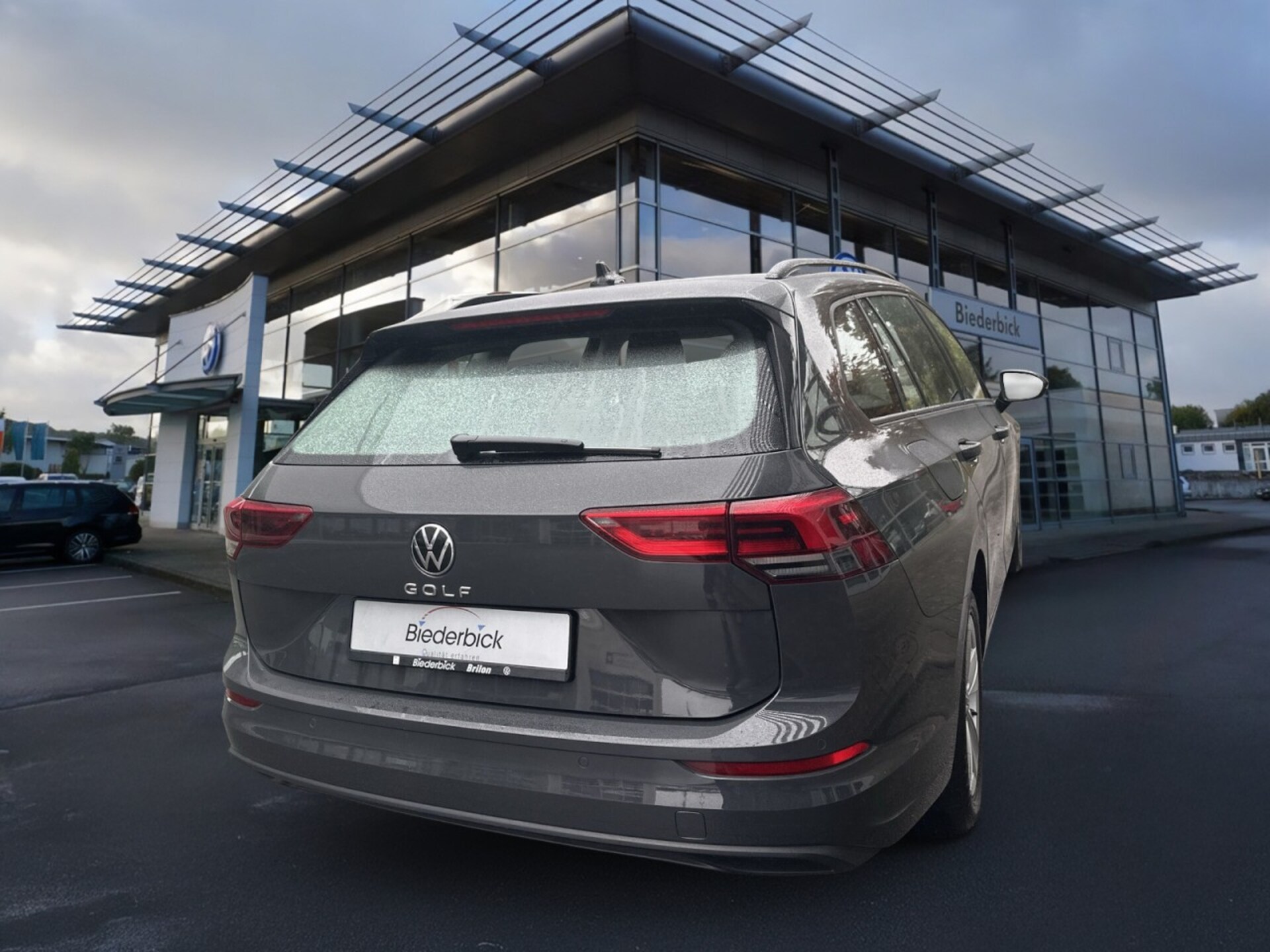 Volkswagen Golf Variant Life