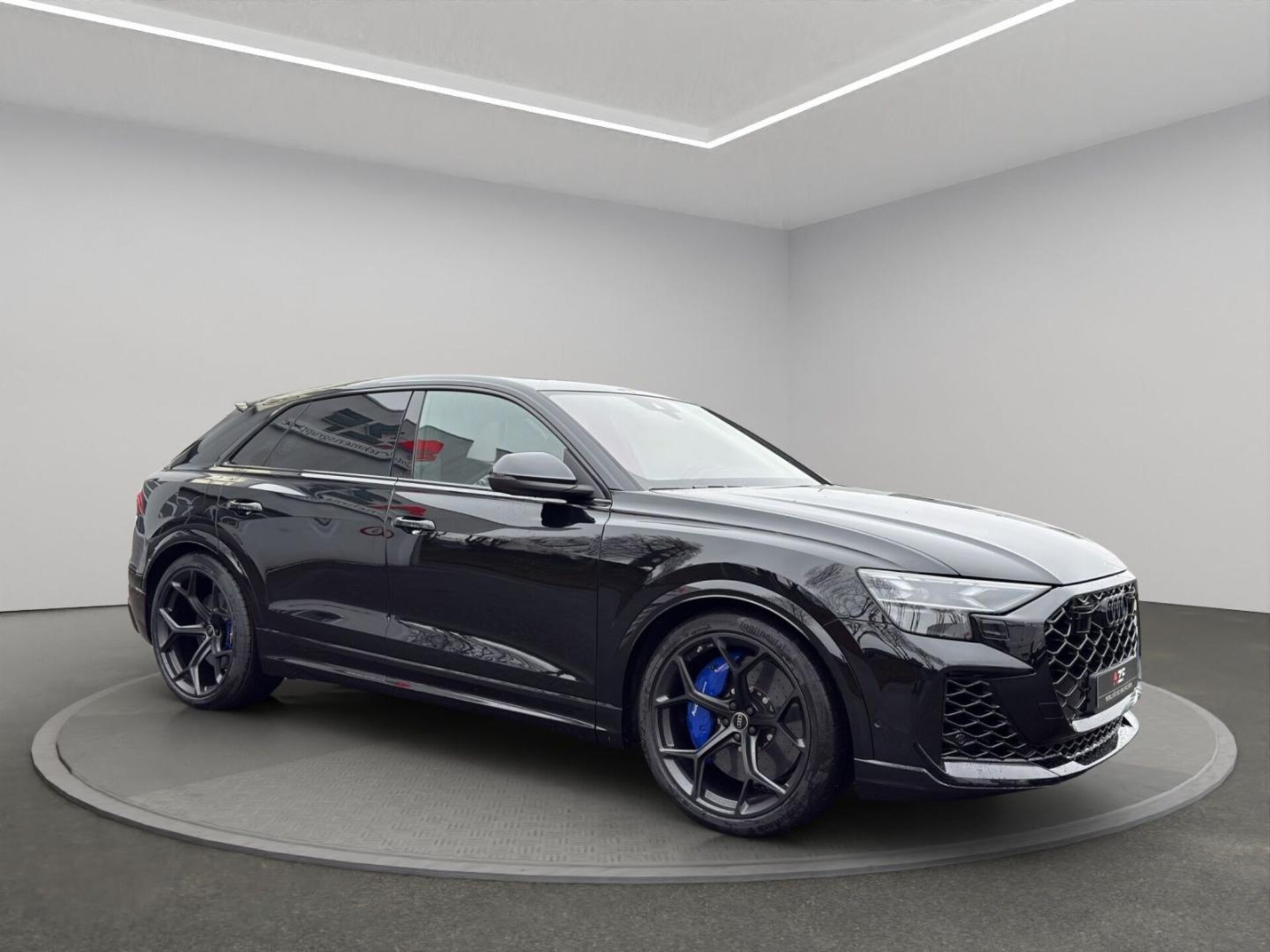 Audi RS Q8 SUV performance