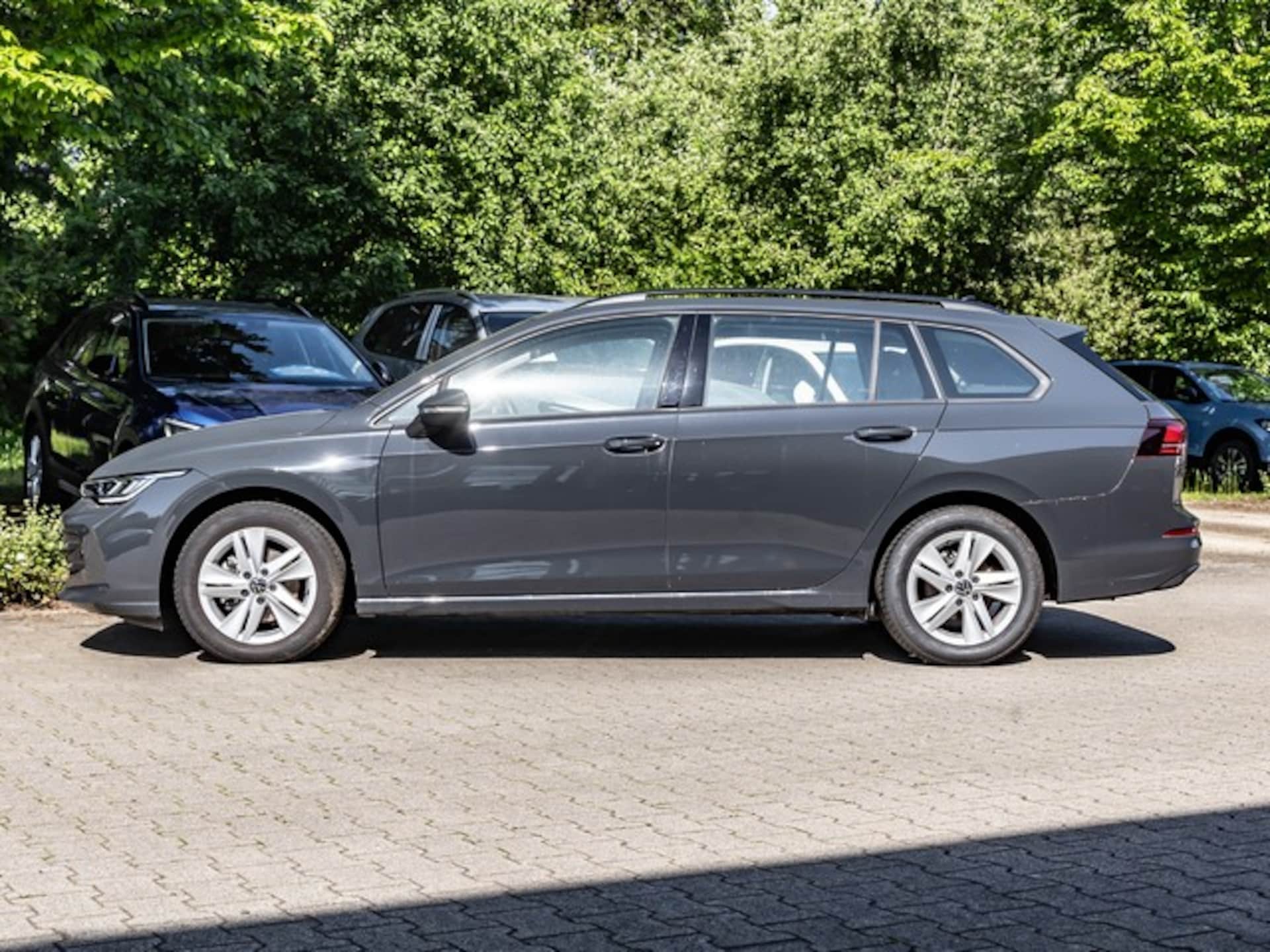 Volkswagen Golf Variant Life