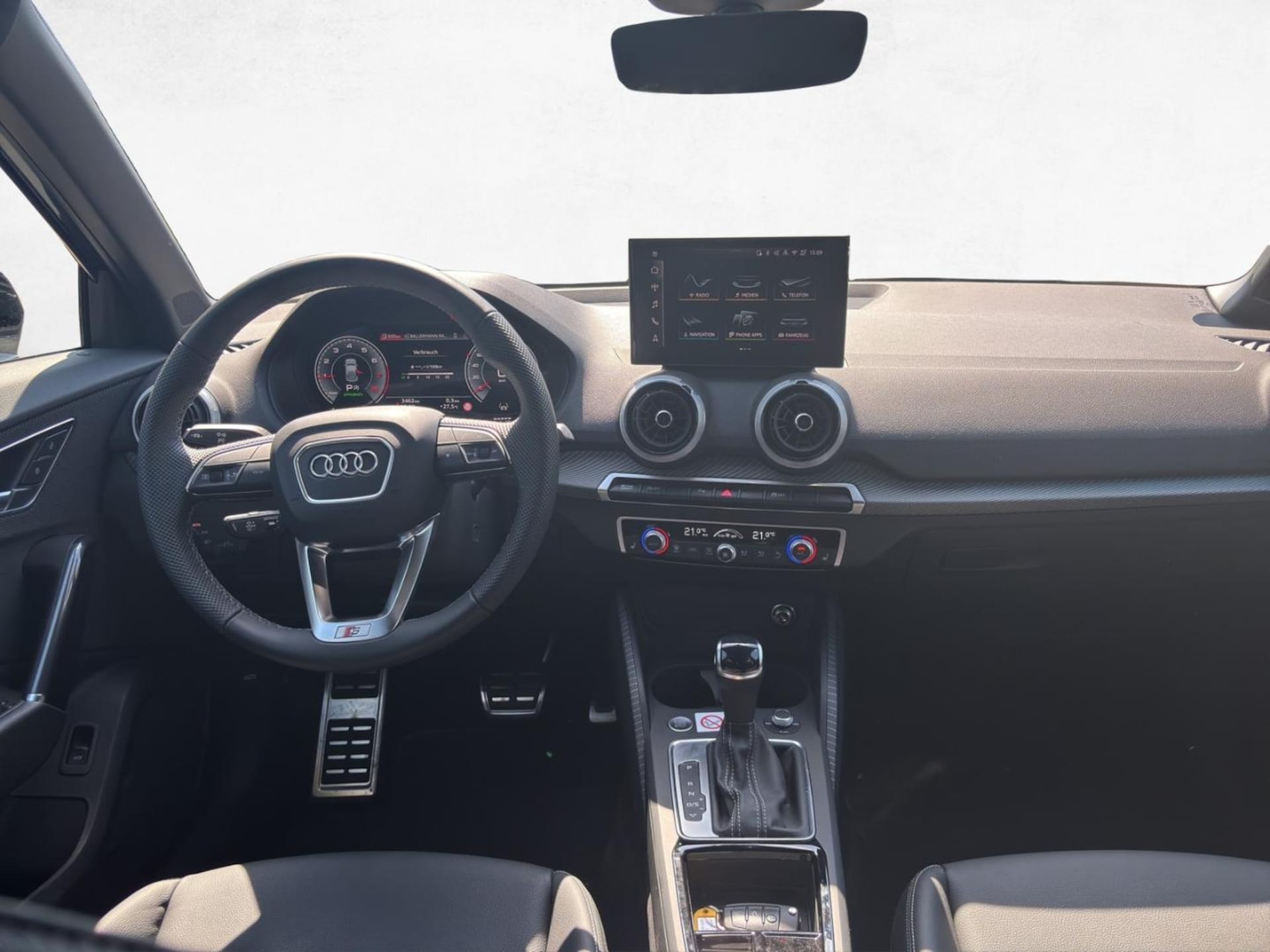Audi Q2 S line