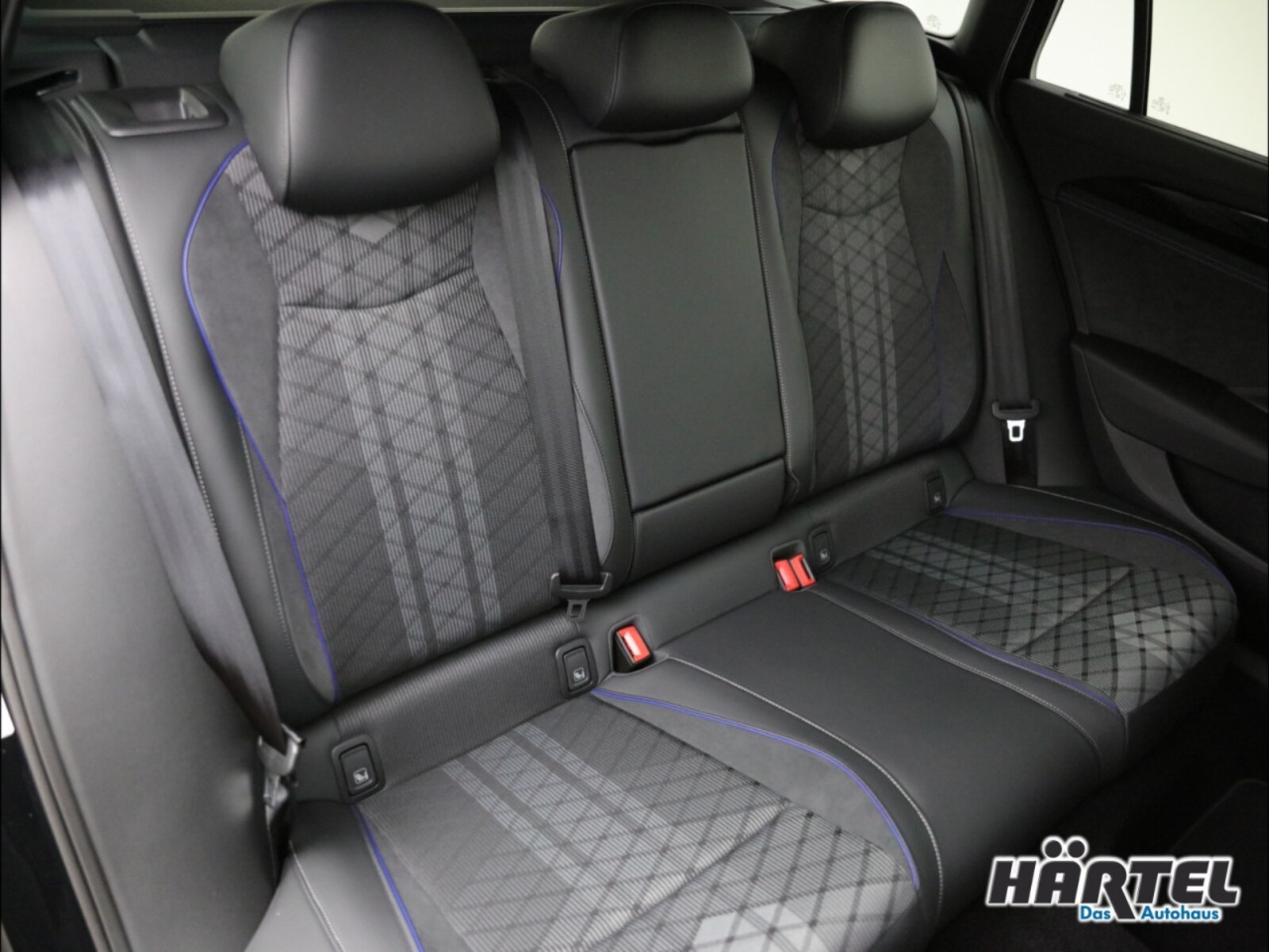 Volkswagen Passat – Bild 8