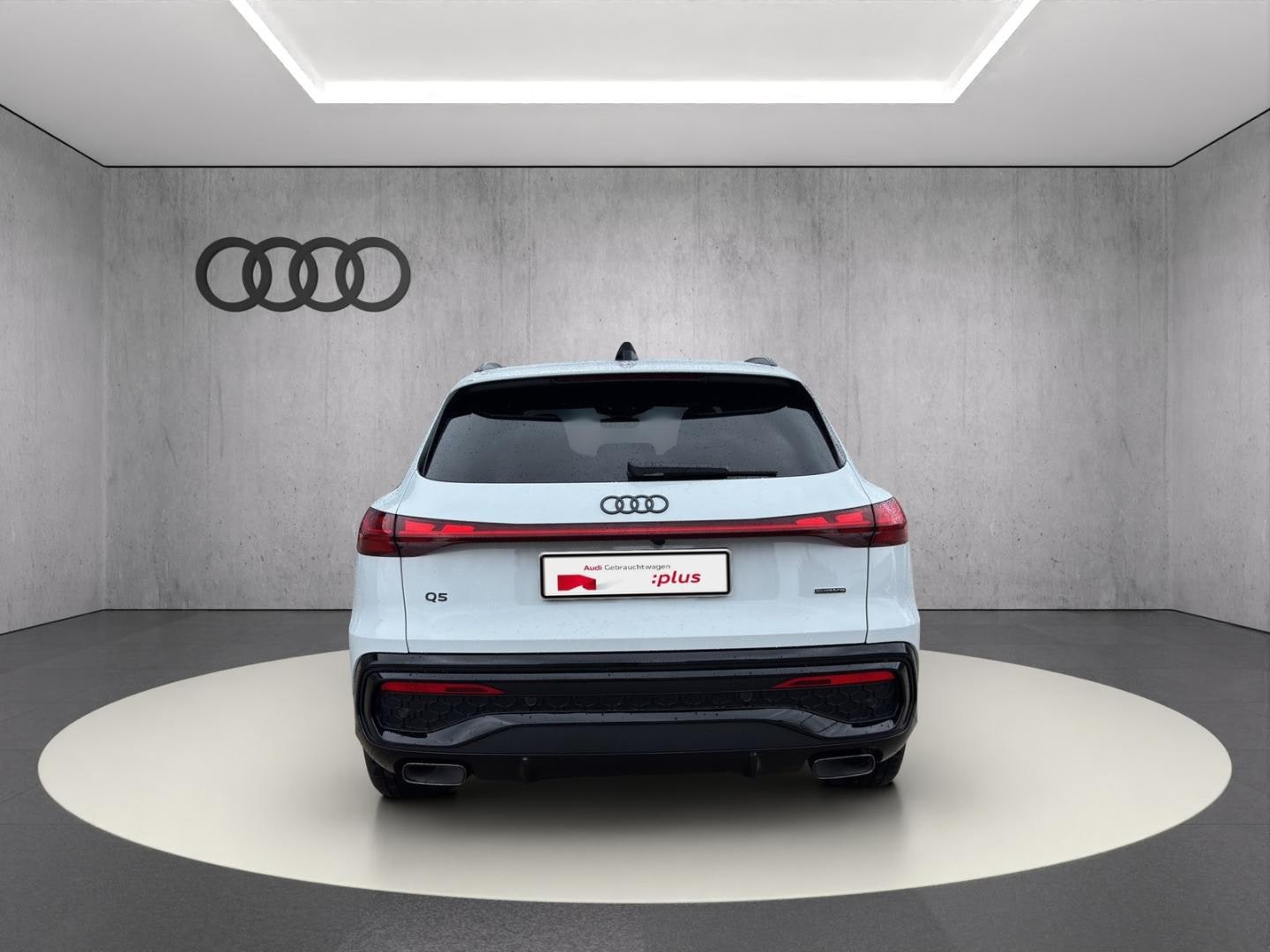 Bild über Audi Q5 SUV e-hybrid e-hybrid quattro 220 kW S tronic - für weitere Informationen kontaktieren Sie den Audi Partner