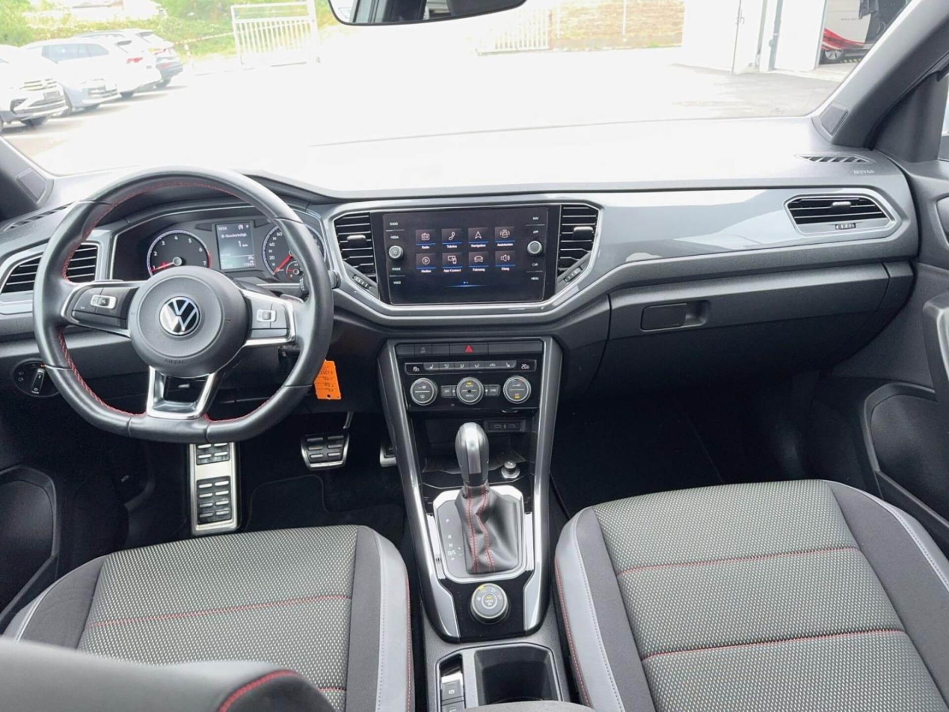 Volkswagen T-Roc Sport