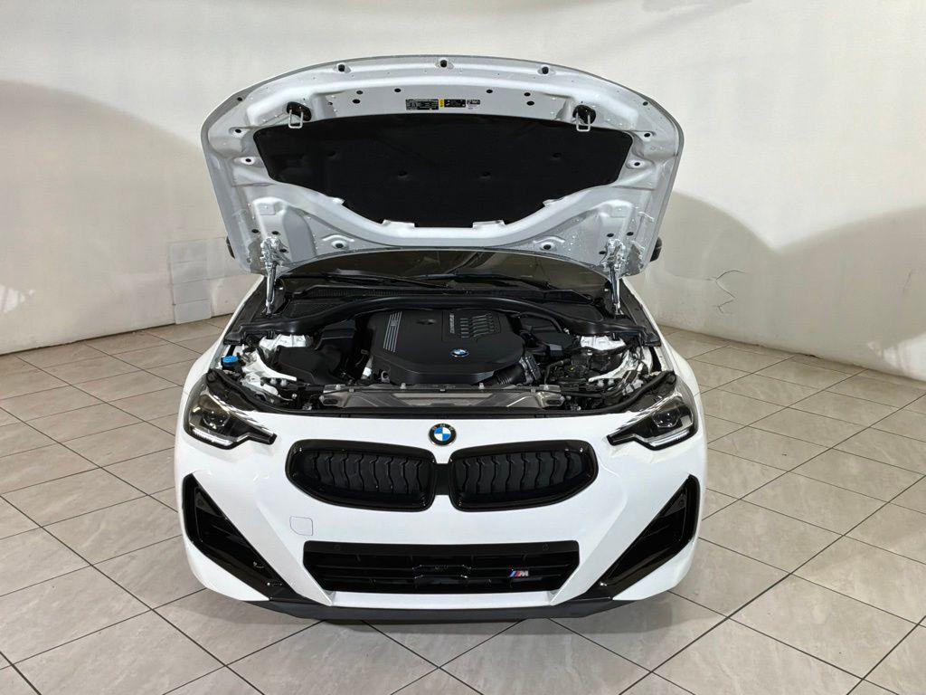 2025 BMW 2 Series M240i - Photo 17