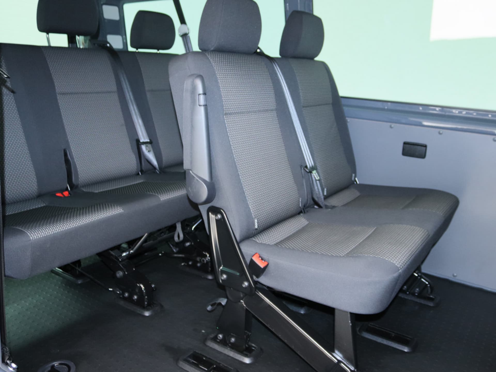 Volkswagen T6.1 Transporter Kombi langer Radstand