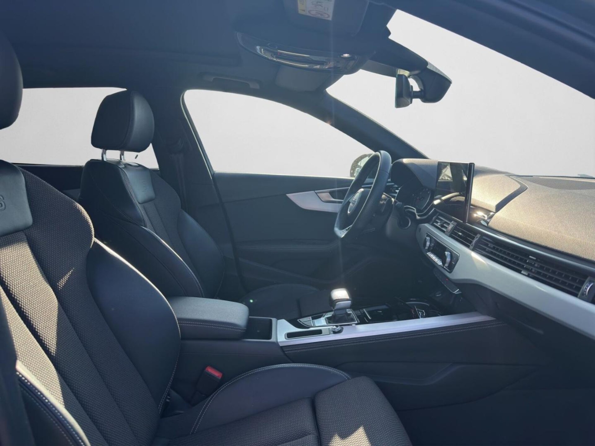 Audi A4 Avant S line