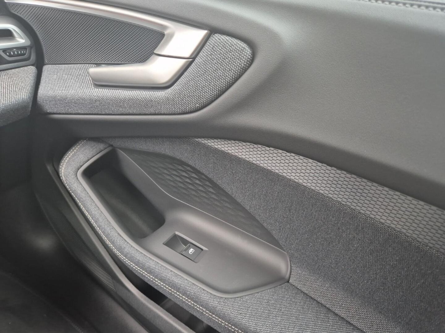 Bild über Audi A5 Avant TFSI 110 kW S tronic - für weitere Informationen kontaktieren Sie den Audi Partner