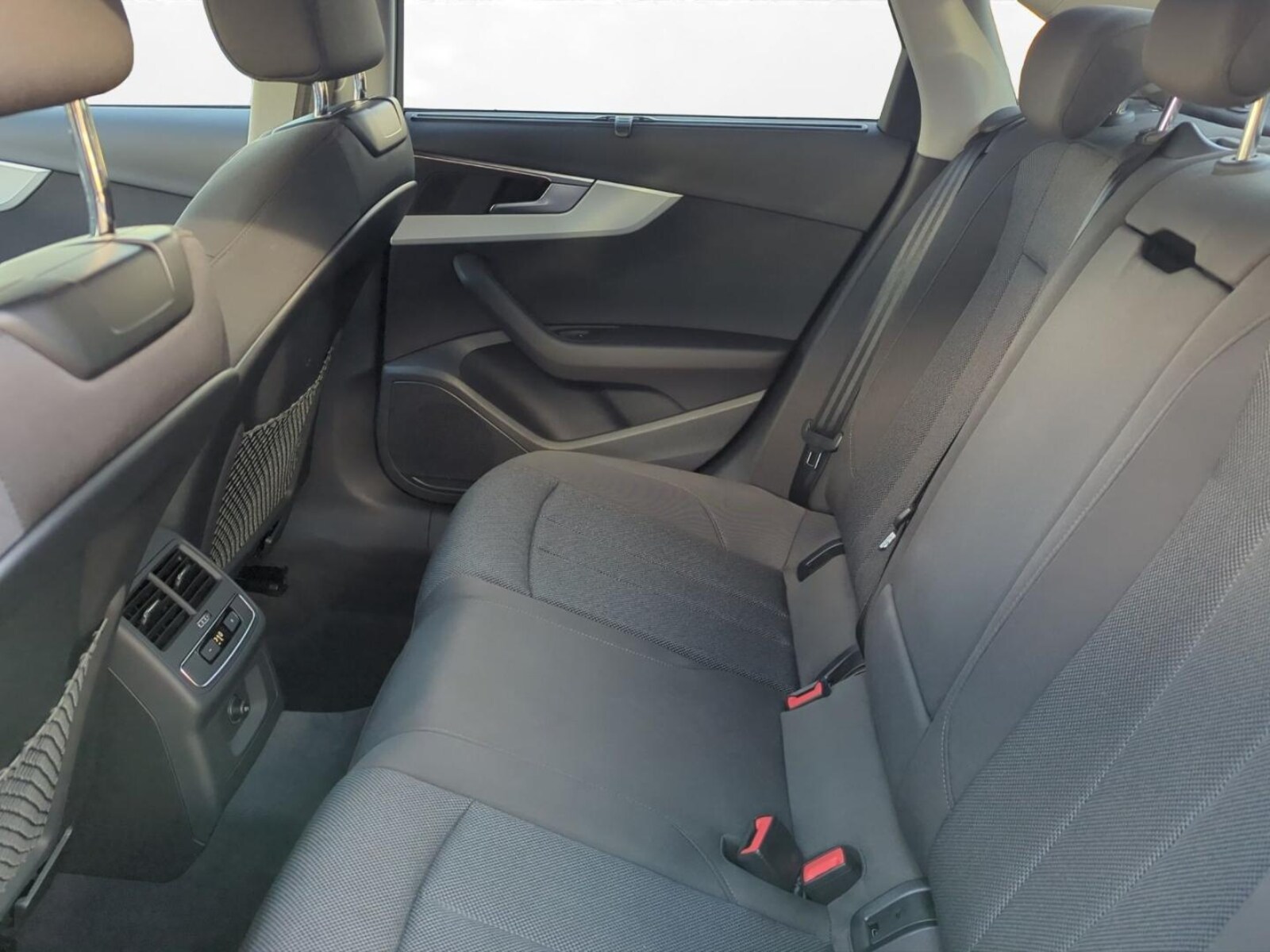 Audi A4 Limousine – Bild 8