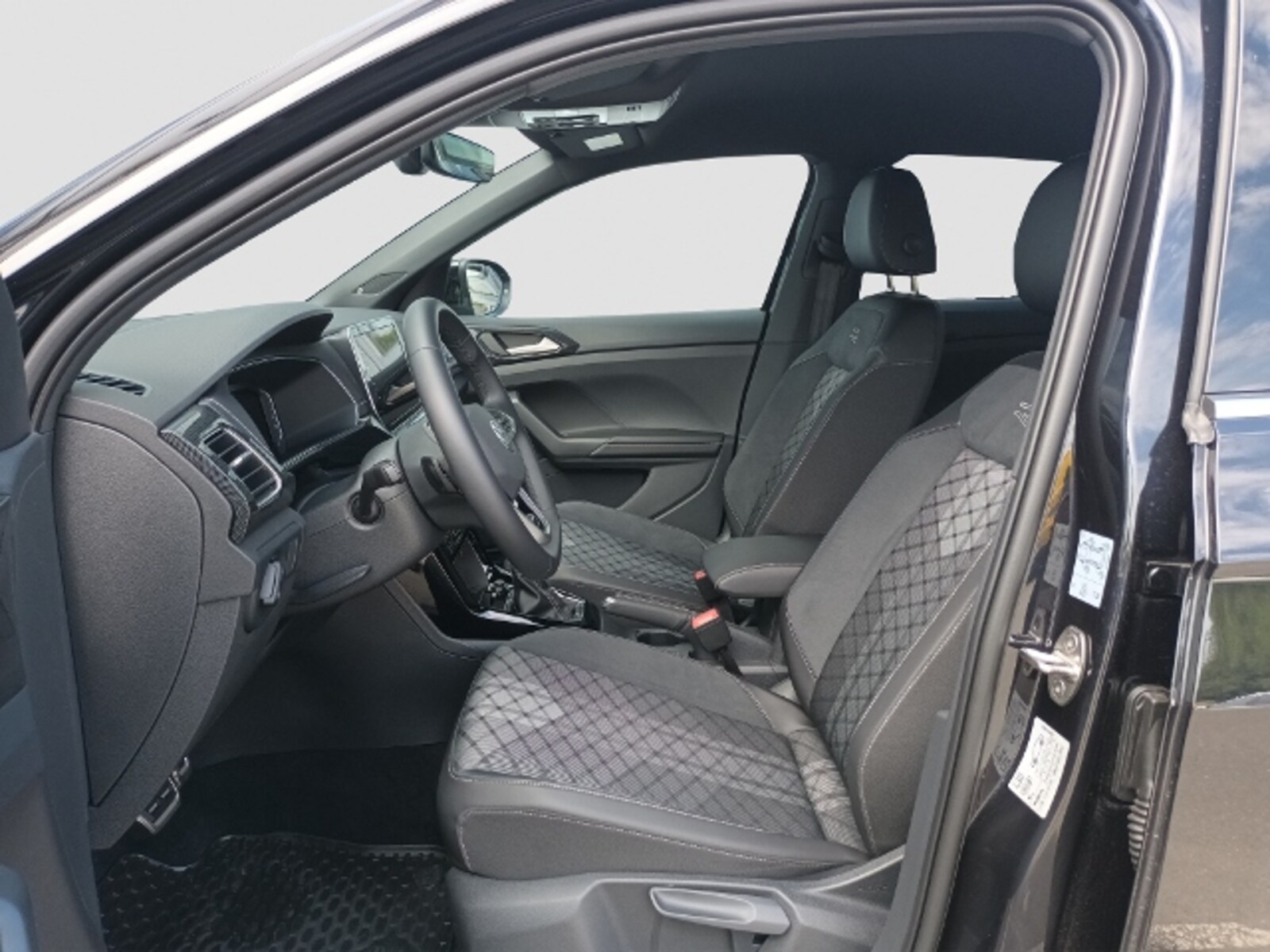 Volkswagen T-Cross – Bild 10