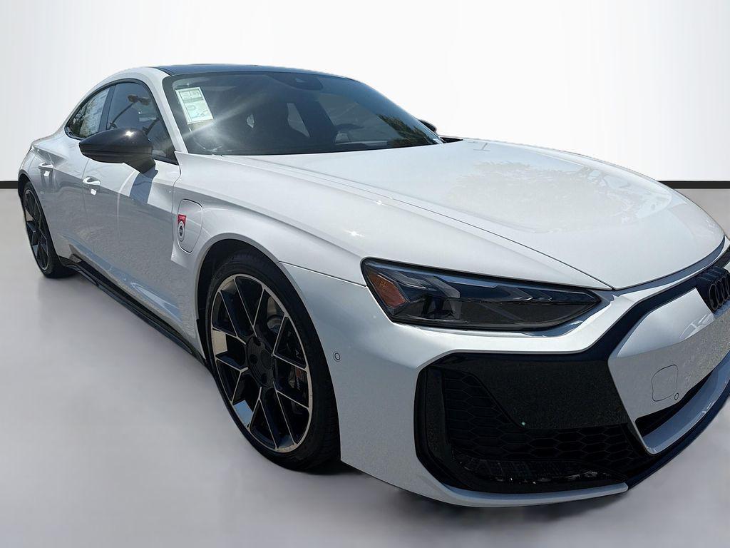 2026 Audi RS e-tron GT -'s photo