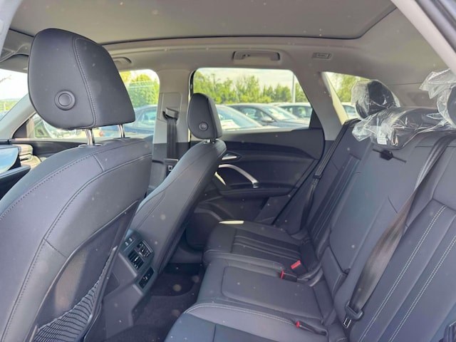 2026 Audi Q5 Premium - Photo 28