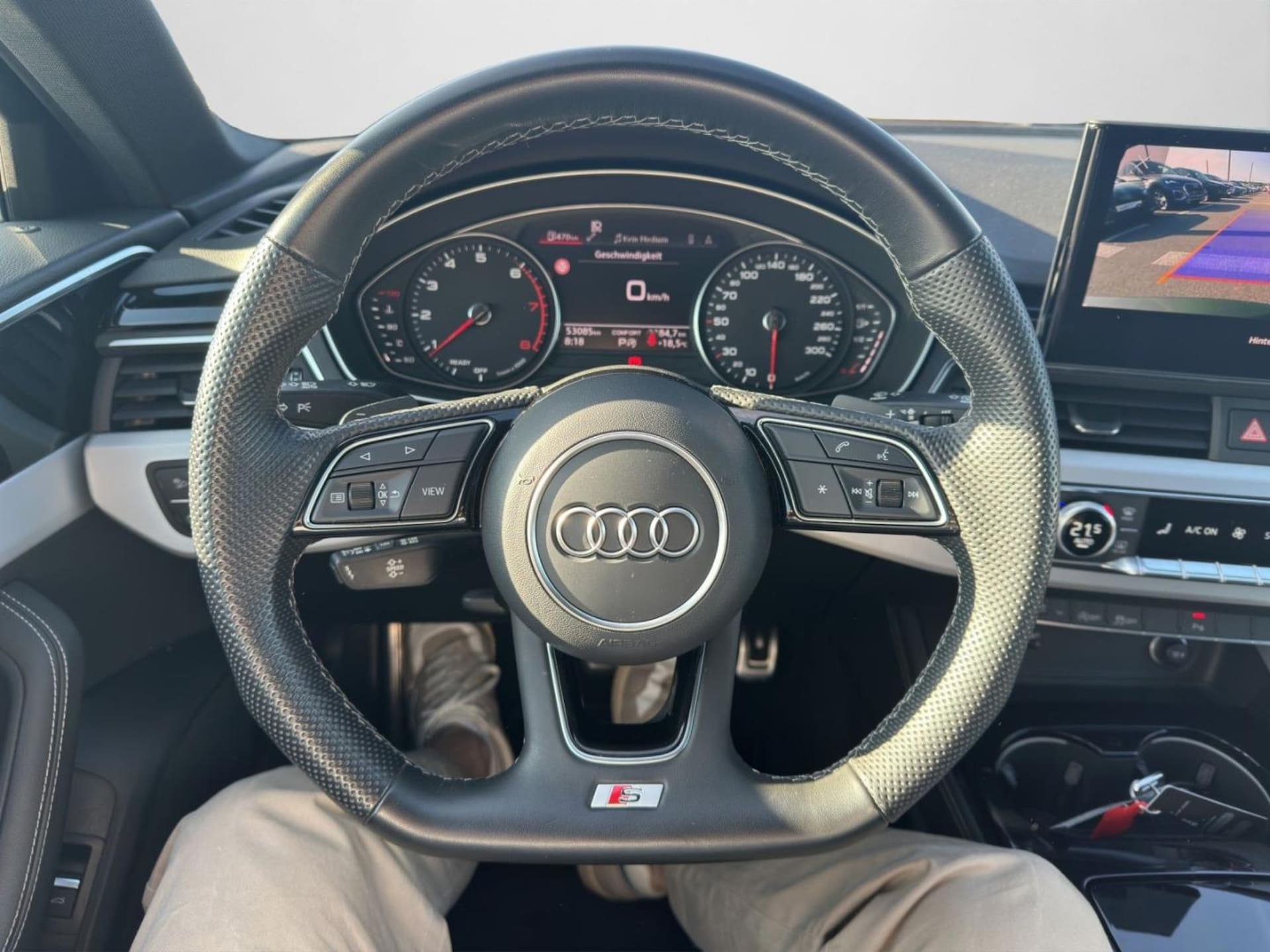 Audi A4 Avant S line