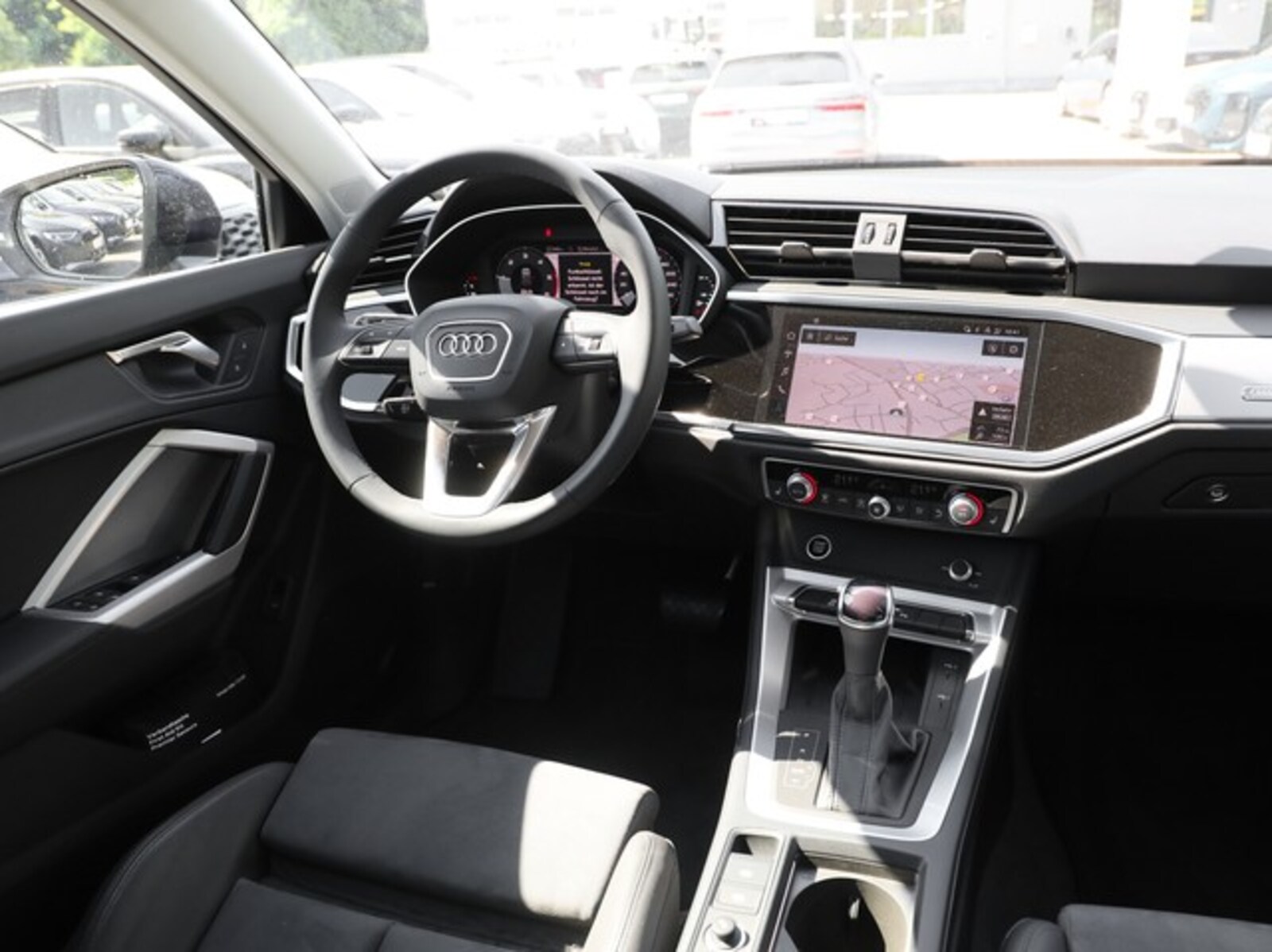 Audi Q3 – Bild 8