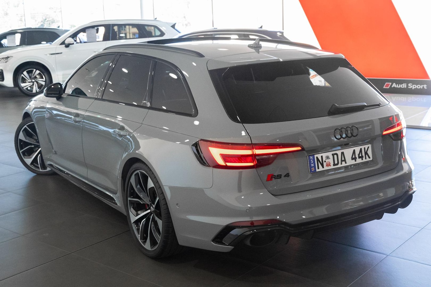 Image about Audi RS 4 Avant 2.9 TFSI