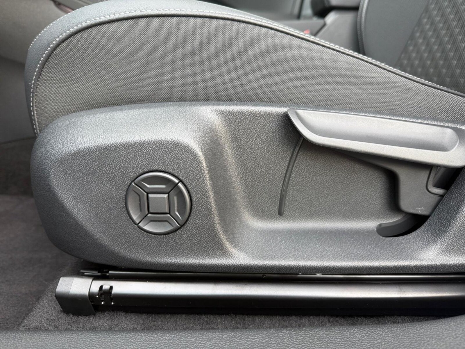 Volkswagen T-Roc – Bild 8
