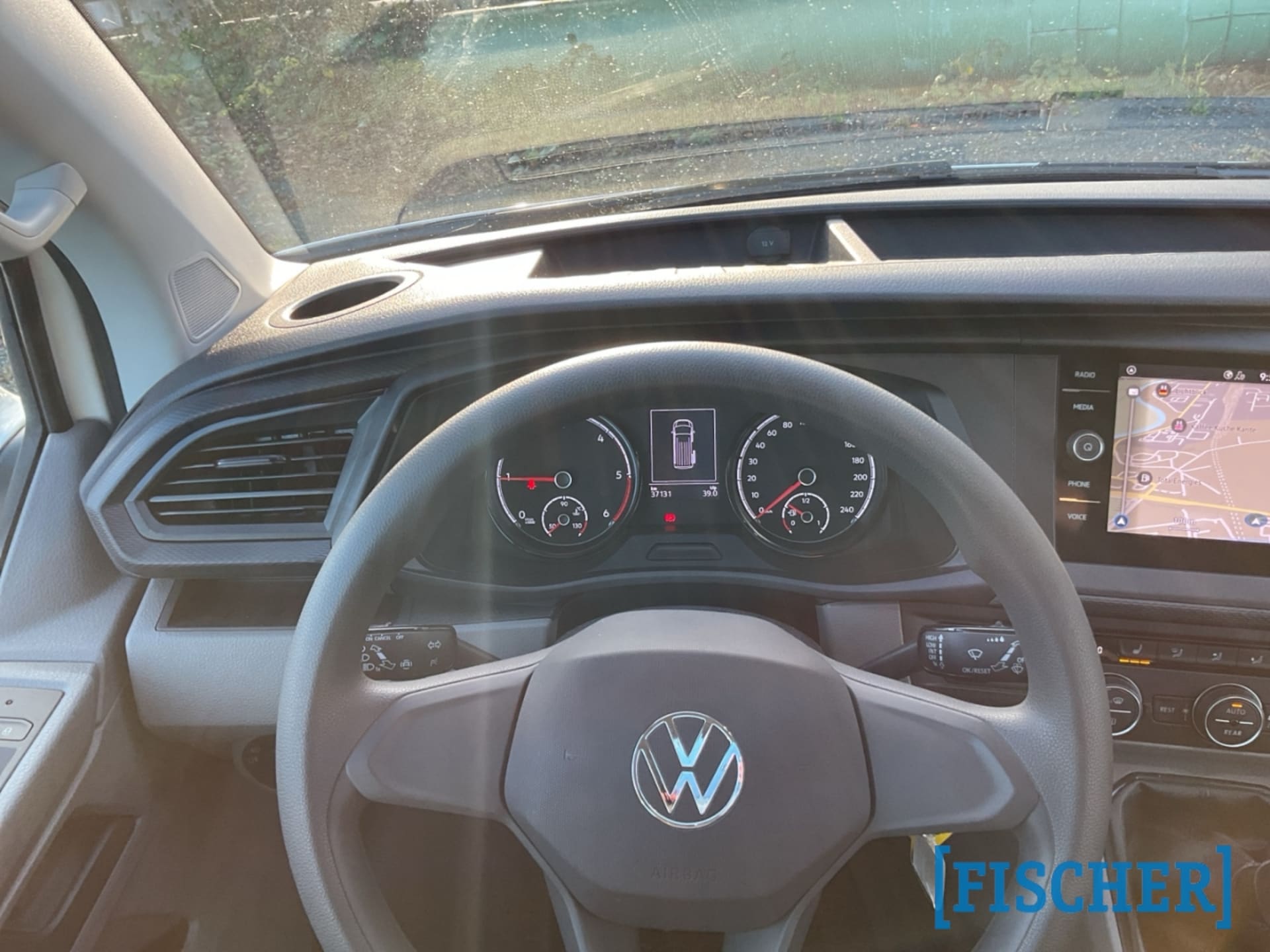 Volkswagen T6.1 Caravelle langer Radstand Trendline