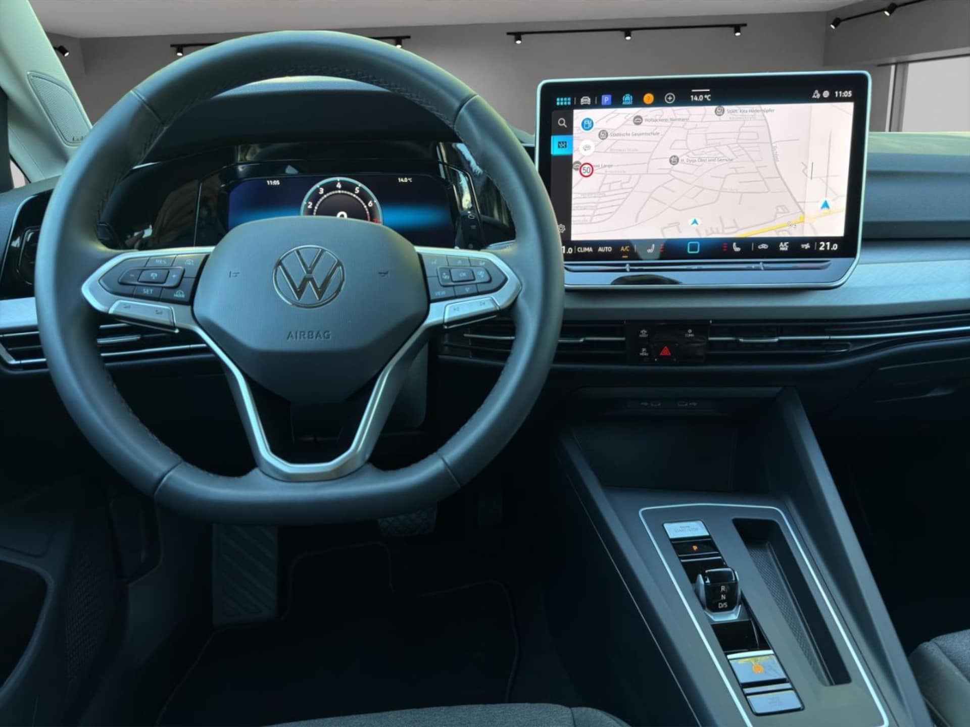 Volkswagen Golf Life