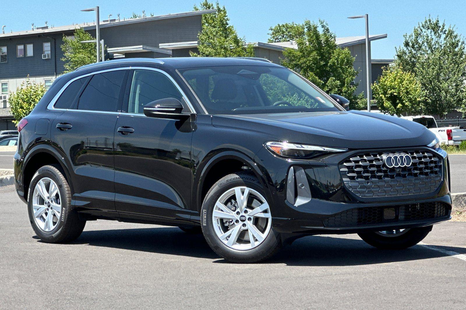 2025 Audi Q5 Premium quattro's photo