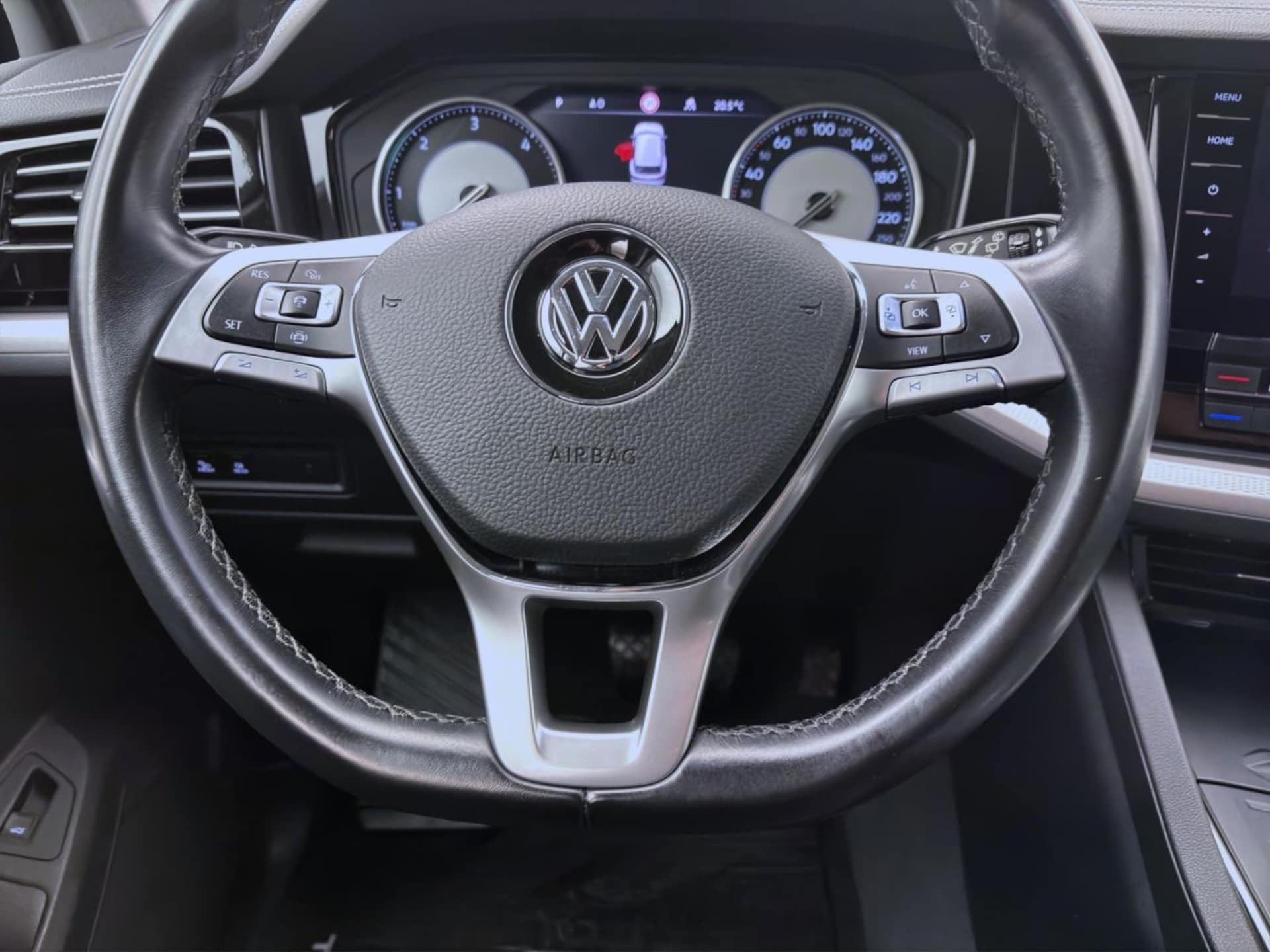 Volkswagen Touareg Basis-Modell